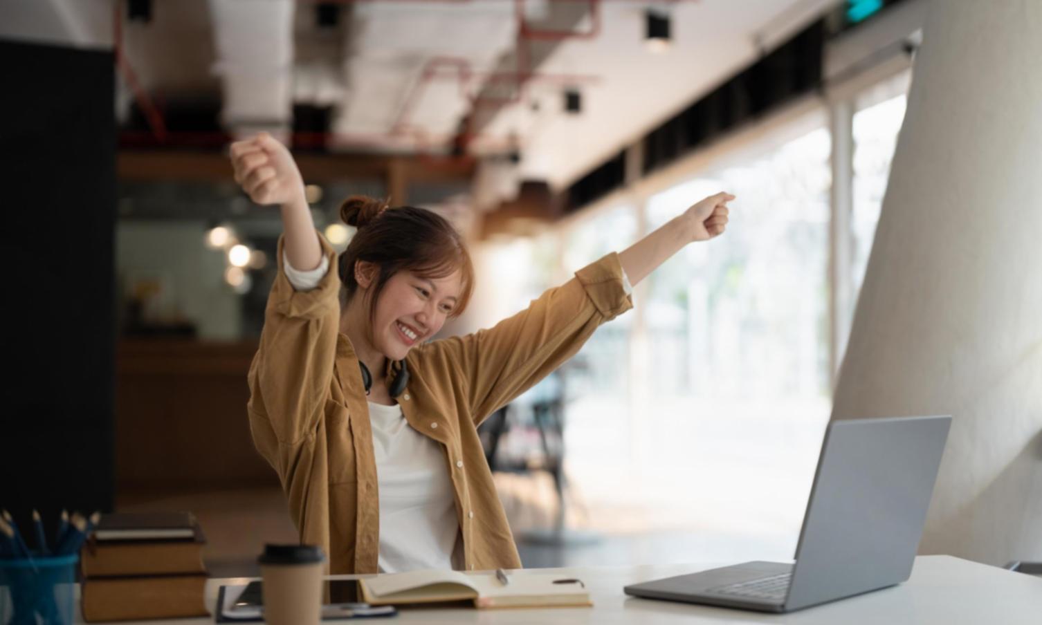 Interaktive Online-Lernumgebung für KI-Kurse